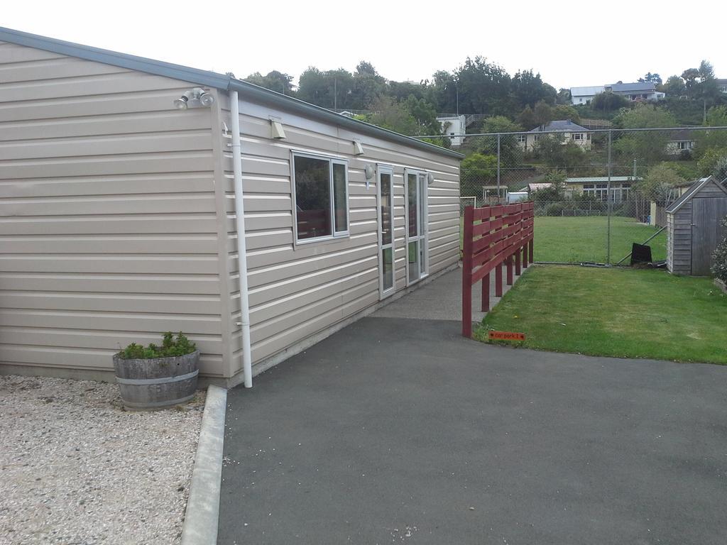 The Bug Backpackers Hostel Nelson Exterior photo