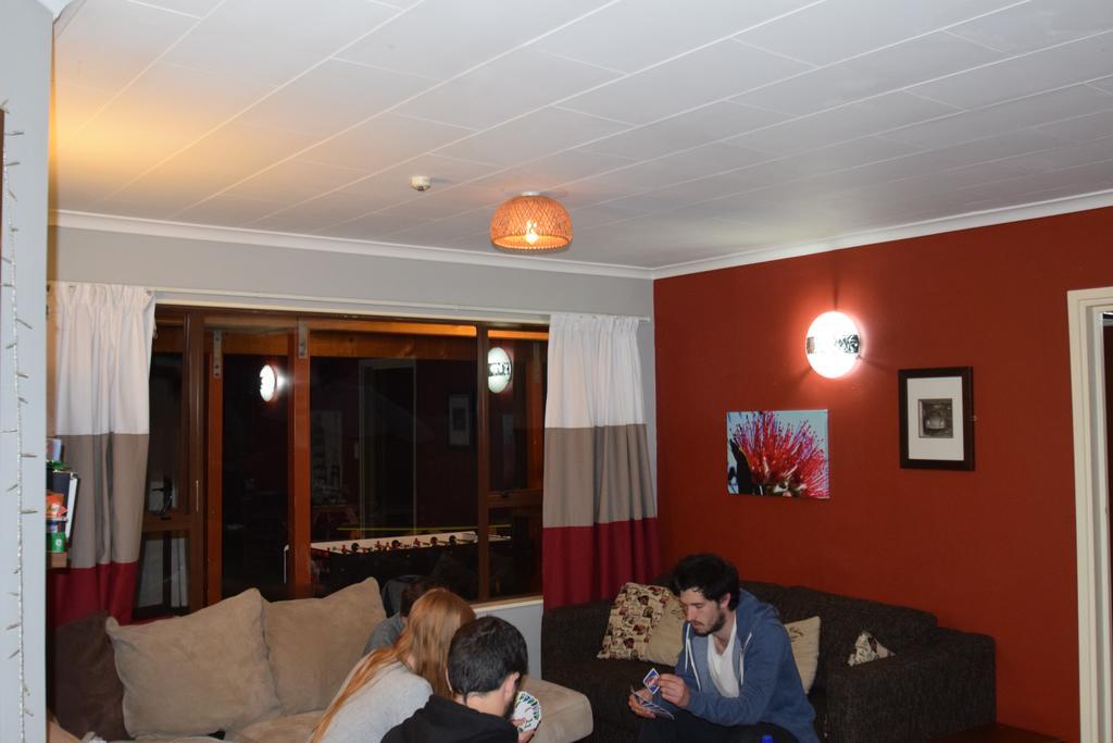 The Bug Backpackers Hostel Nelson Exterior photo